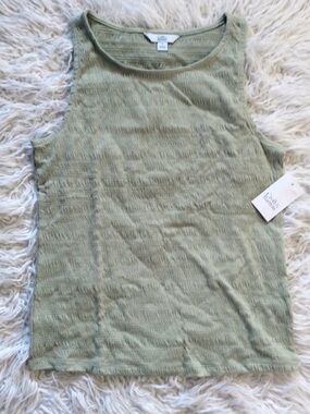 NWT Croft & Barrow Sage Smocked Tank Top